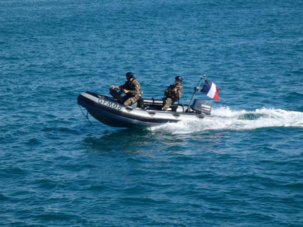 183 TOULON ET SA RADE (68).jpg